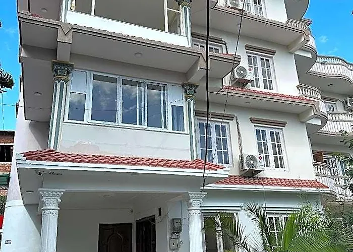 Hotel Suva Garden 2*