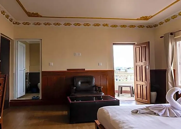 Suva Garden Hotel 2*